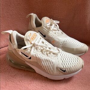 Nike Women's Cream Air Max 270 Sneakers